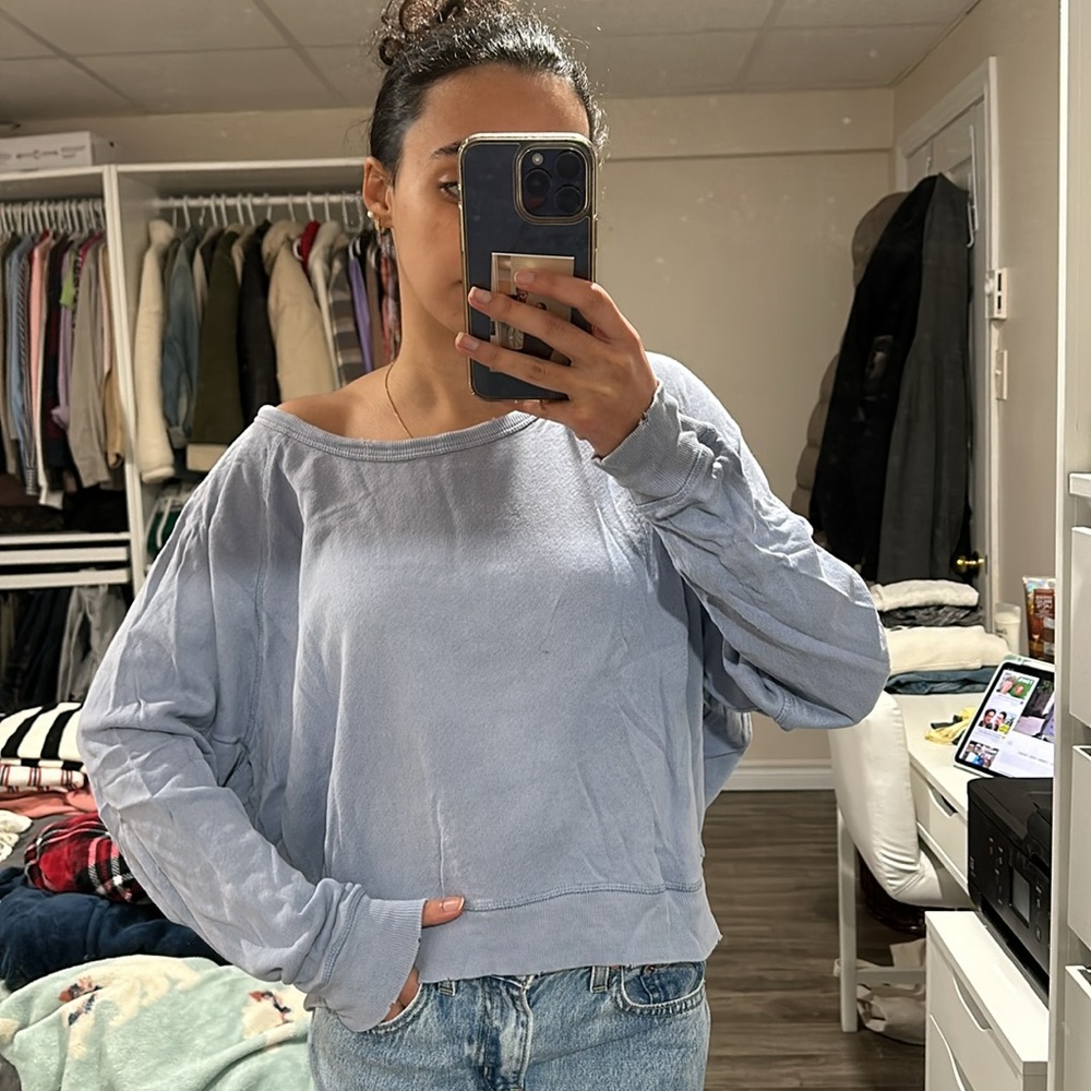 oversized sweatshirt